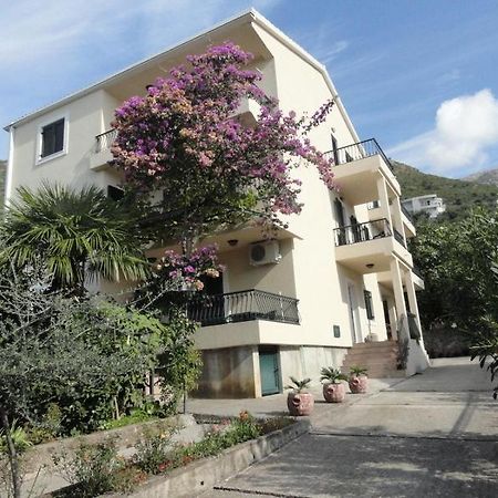 Apartments & Rooms M Petrovac Extérieur photo