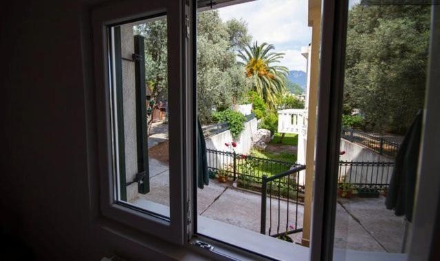 Apartments & Rooms M Petrovac Extérieur photo